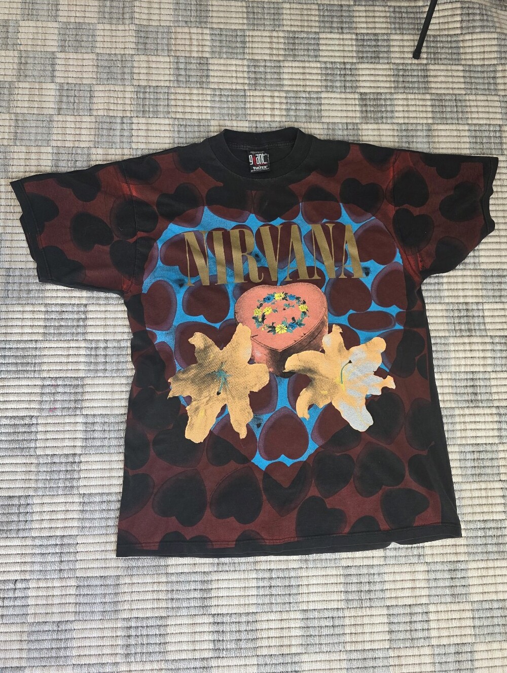 AUTHENTIC Vintage 1993 Nirvana Heart Shaped Box T Shirt